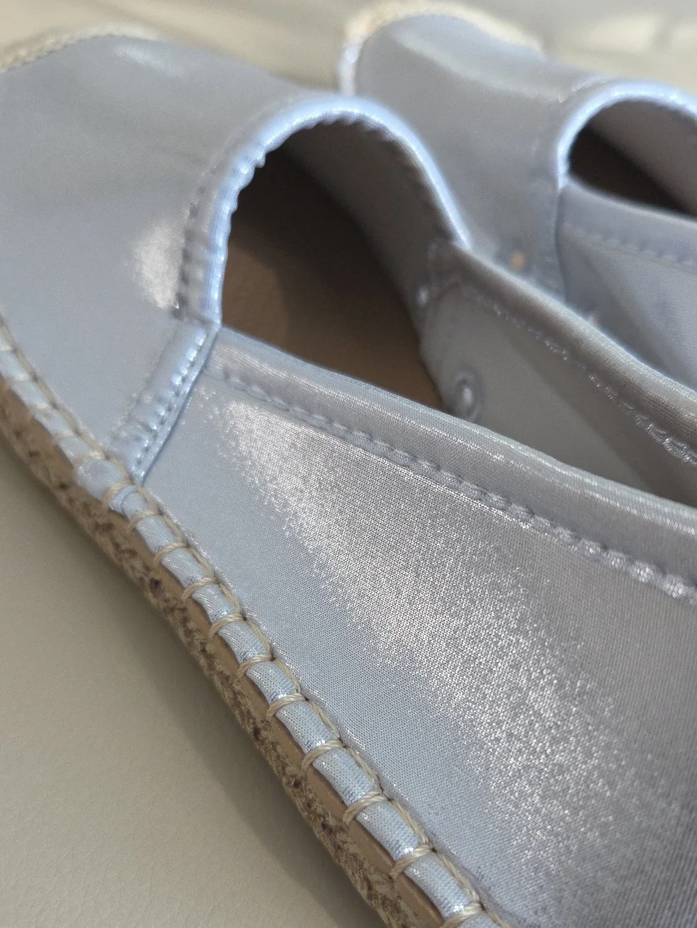 Platinum Silver Espadrille Slip-On Water Shoes Beach Wear Size 8W